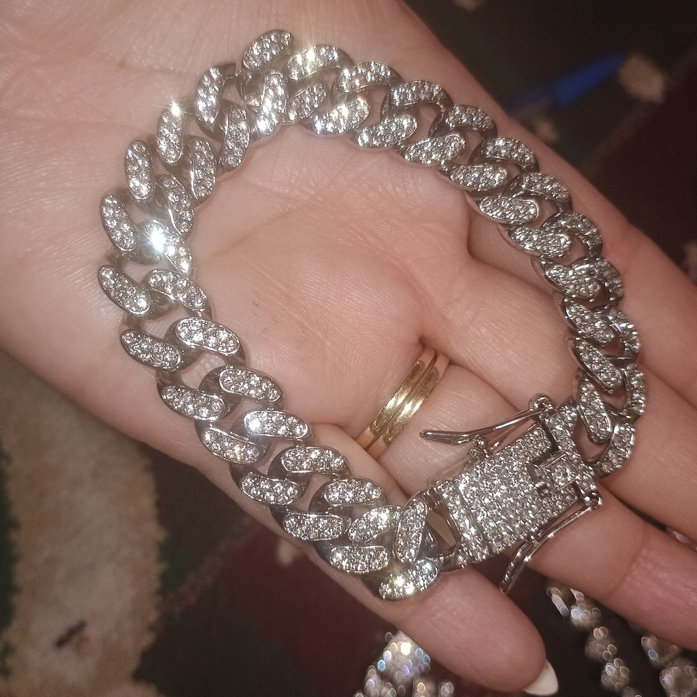 Silver Bracelet with Crystal Accents🥳🥳❌❌ - Picture 3 of 5